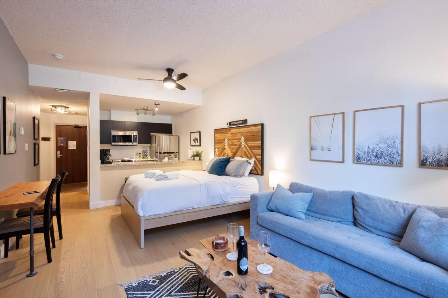 Newly Renovated Ski In Out W Pool 2 Hot Tubs Whistler Exterior foto